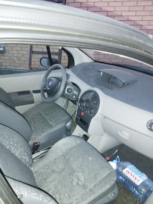 Renault Modus в хорошем состоянии.