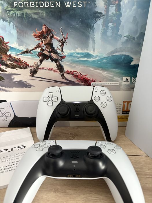 Перфектен! Sony PlayStation 5 Disc Edition Гаранция 12м