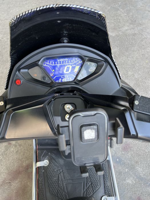 Tiger scooter srochna sotiladi