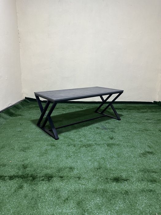 Журналний столик в стиле лофт