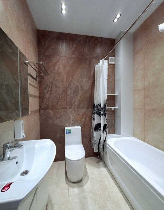 №3940.Продается 5-комнатная квартира в Новостройке.