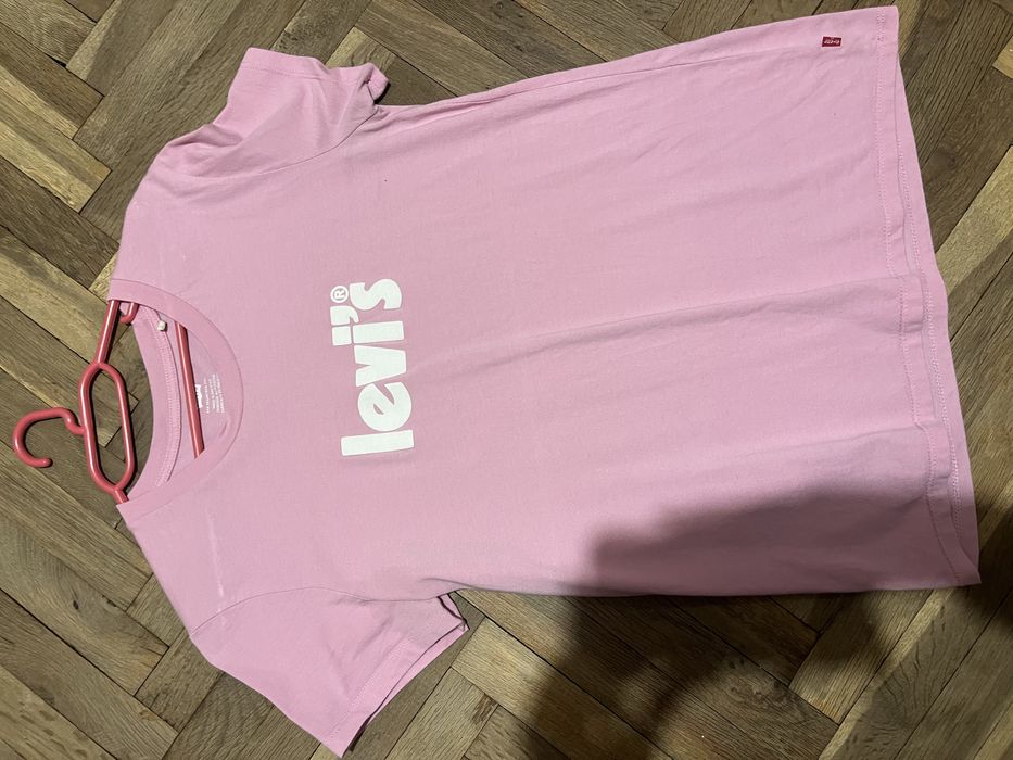 Дамски нови тениски