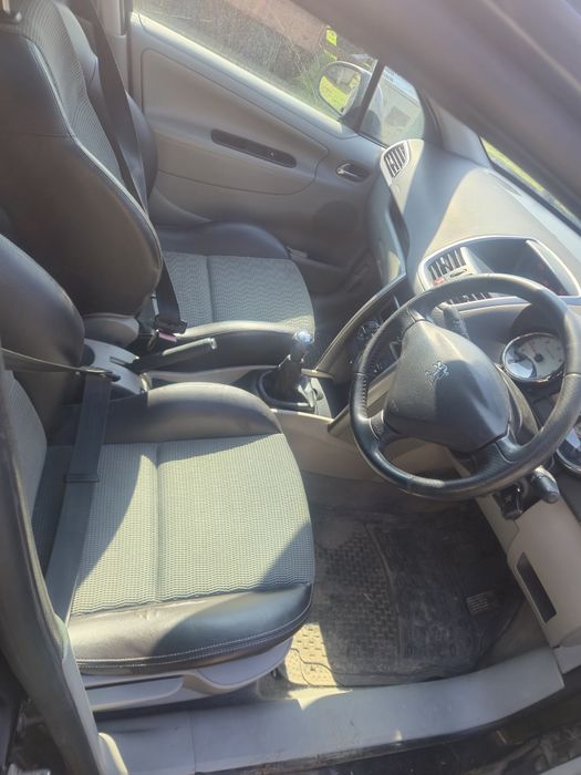 Пежо 207 SW 1.6 HDI.  НА ЧАСТИ