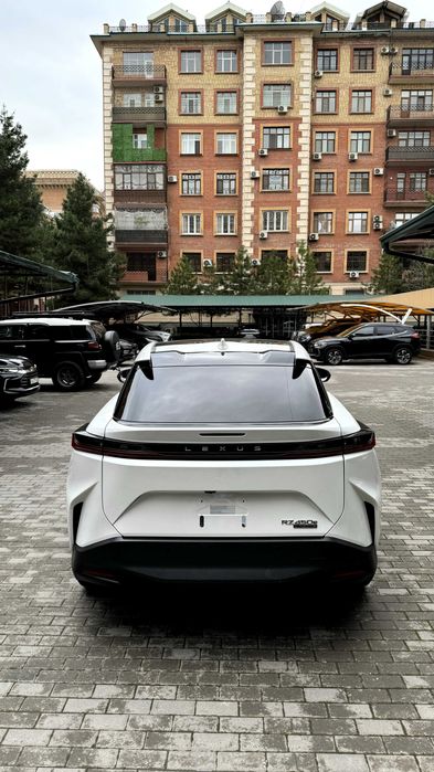 Lexus RZ450e Full AWD