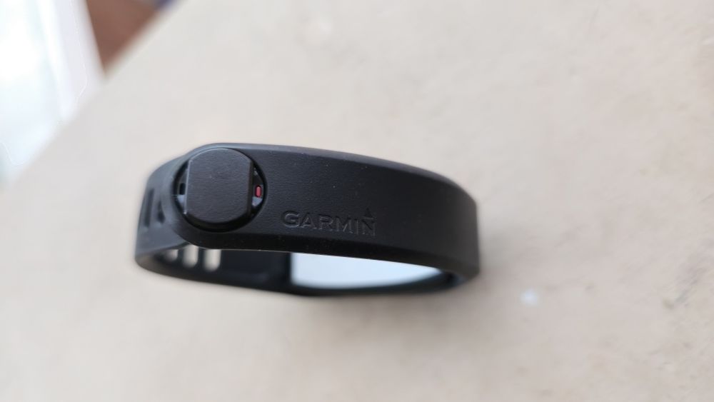 Фитнес гривна Garmin Vivofit 2