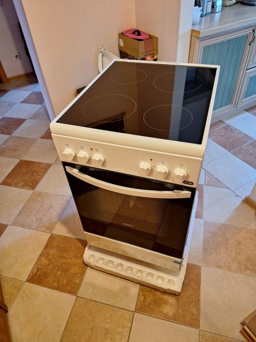 Электрическая плита  Zanussi