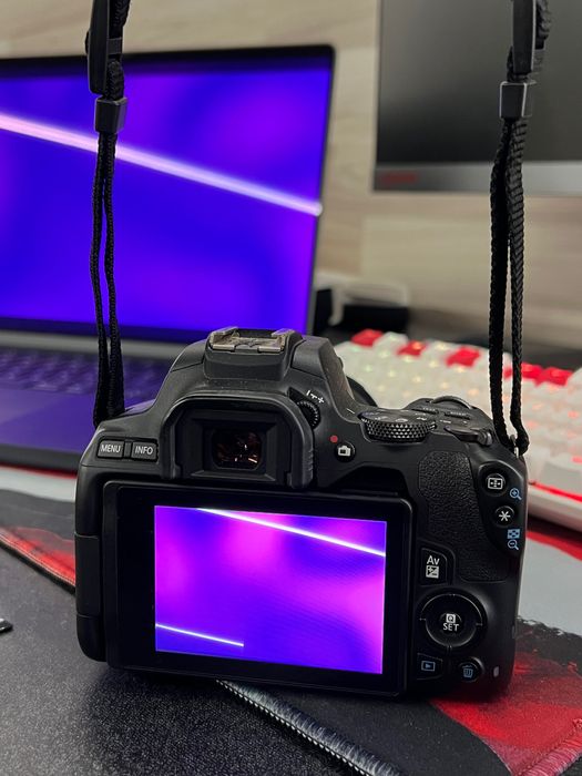 Canon EOS 250D + Бонуси