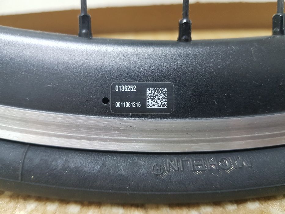 Set Roti Campagnolo Scirocco C17, Shimano Ultegra CS-R8000, Michelin 4