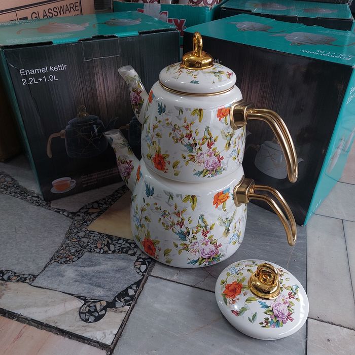 Эмалированний чайник 2.2л + 1.0л