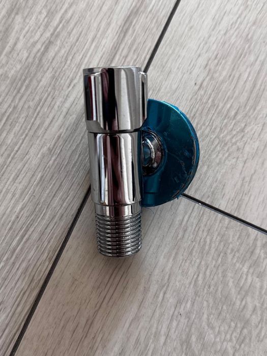 Robinet si accesorii instalatii sanitare