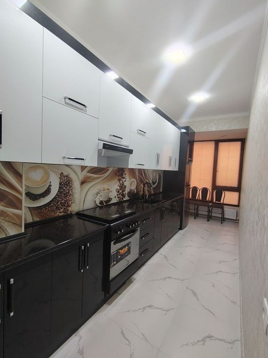 Шахар марказида жойлашган 2 хонали квартира ижарага берилади