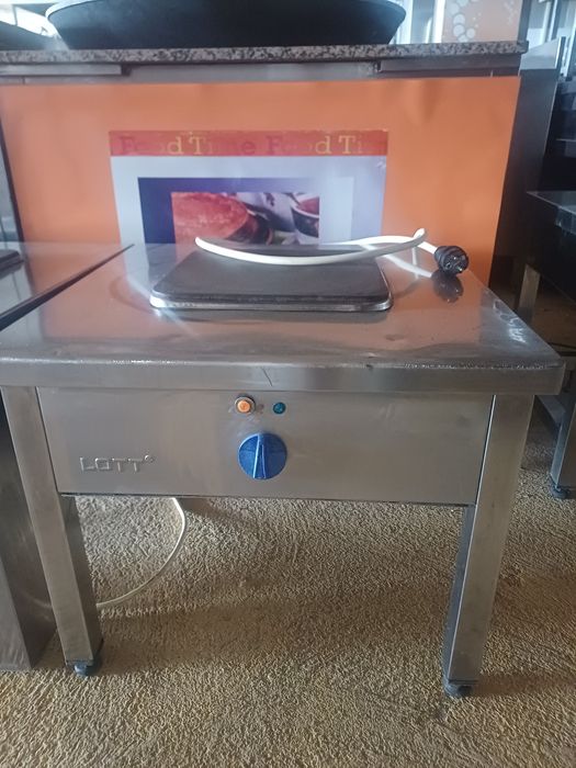 Линия раздачи,электроплита,тестомес,