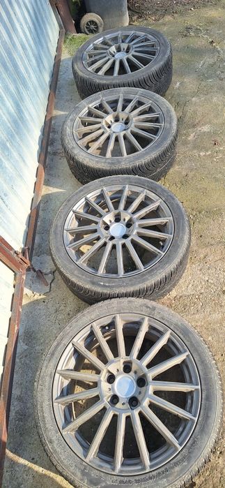 Vând Jante R18 cu Cauciucuri FRONWAY FRONWING A/S 245/40r18 all-sezon