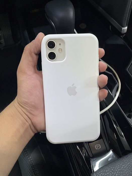 Iphone 11 ақ светте идеальный