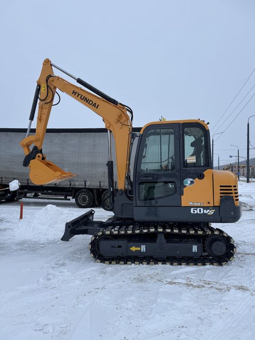Excavator Hyundai R60V - 2017