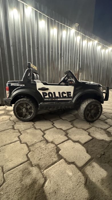 FORD электро машина