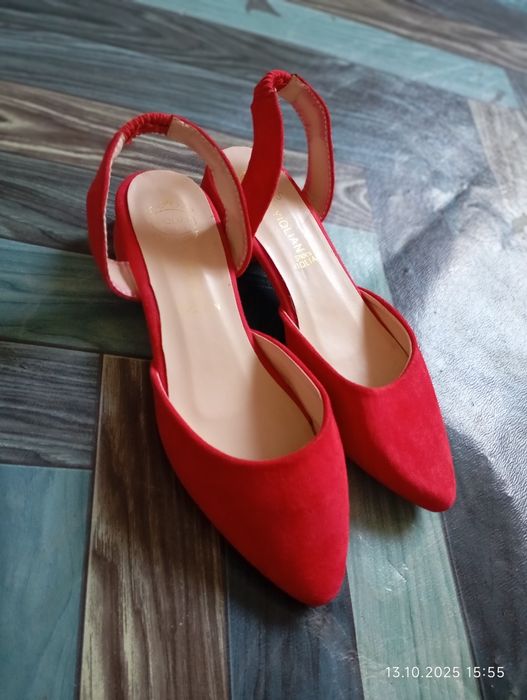 Обувь женская новый