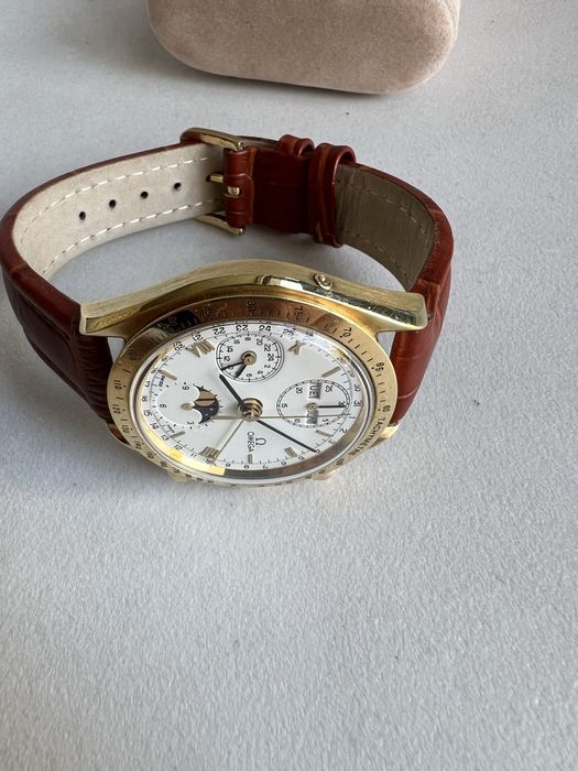 18 k aur Omega Speedmaster Moonphase,Triple Date ref. 175.0034 cal.1150