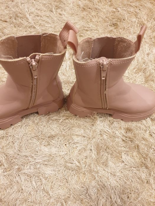 Ghetute H&M roz m27