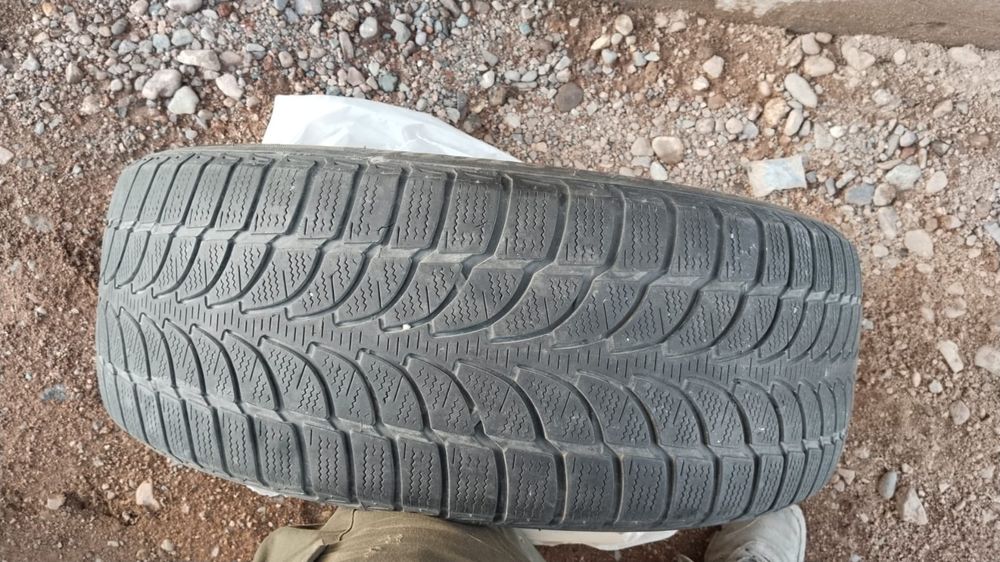 Покрышка 235 55 R19