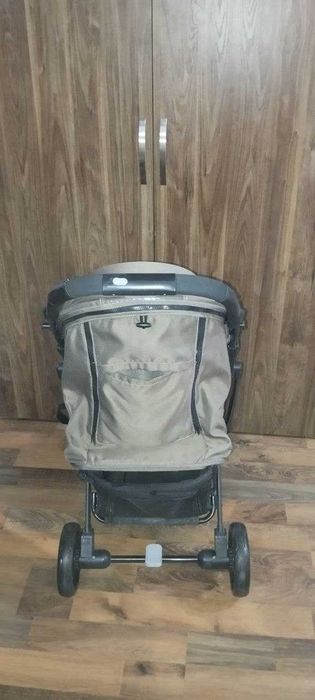 Коляска прогулочная детская всесезонная