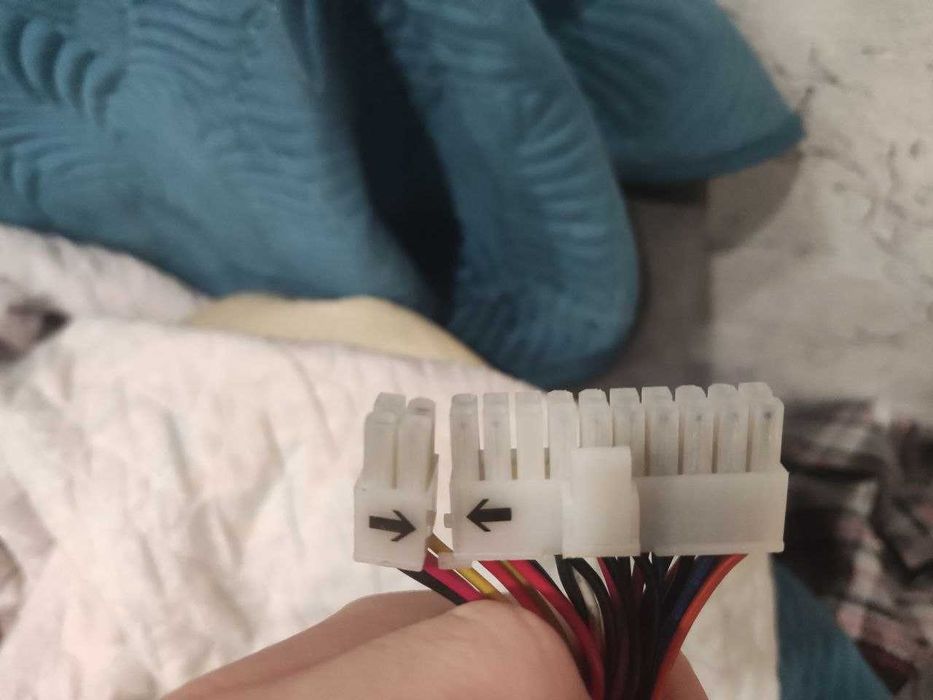 Блок питания 400w исправный