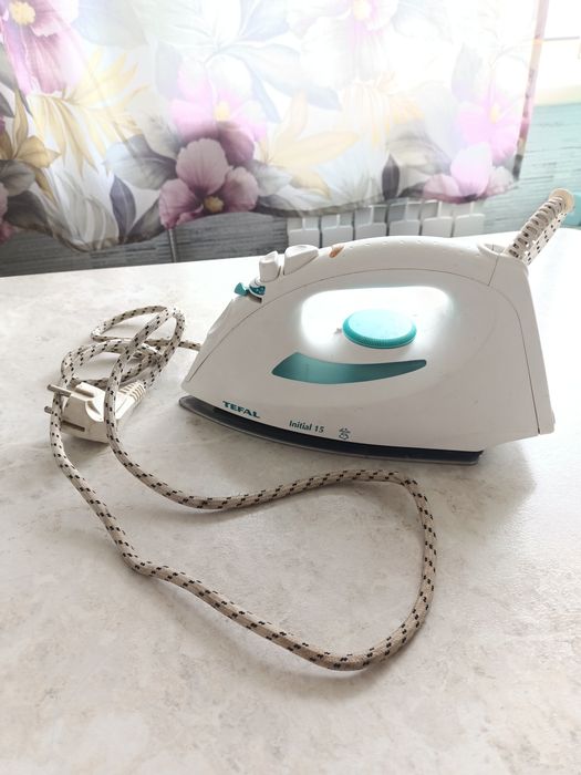 Продам утюг TEFAL
