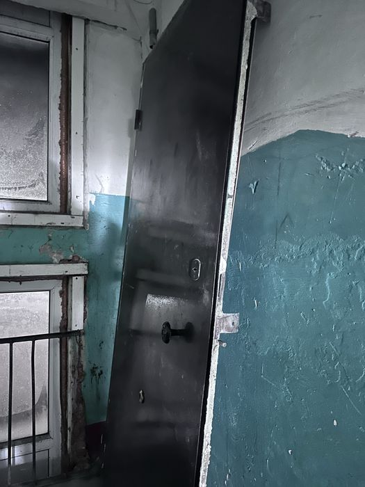 Продам входной дверь