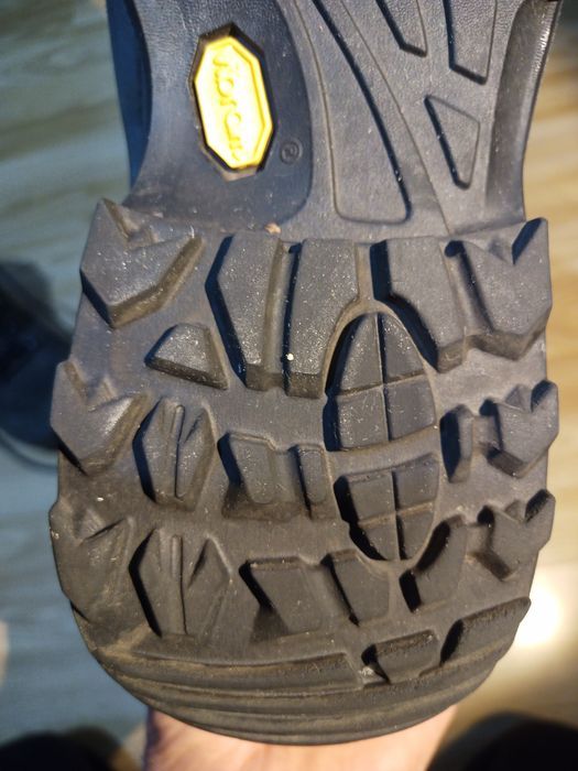 Nr. 46 Lowa Renegade GTX MID bocanci de munte