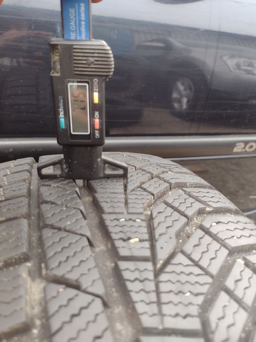 Почти нови 2бр.215/55/17 Sailun dot3024