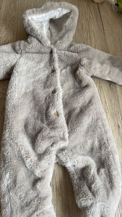 Combinezon Zara cu efect de blana marimea 62, 1-3 luni