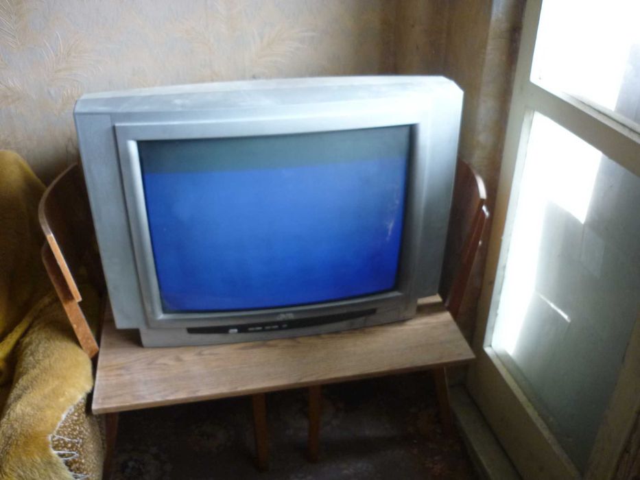 Телевизор с кинескоп JVC