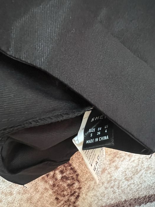 Черни къси панталонки