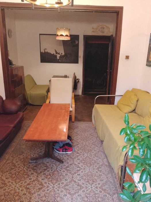 Продава се Едностаен апартамент в София, Център - 63 кв.м за 1943 €/кв.м - Снимка #2