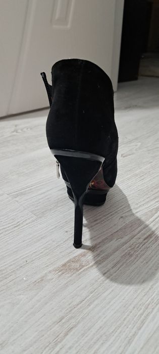 Botine toc cui Cesare Paciotti
