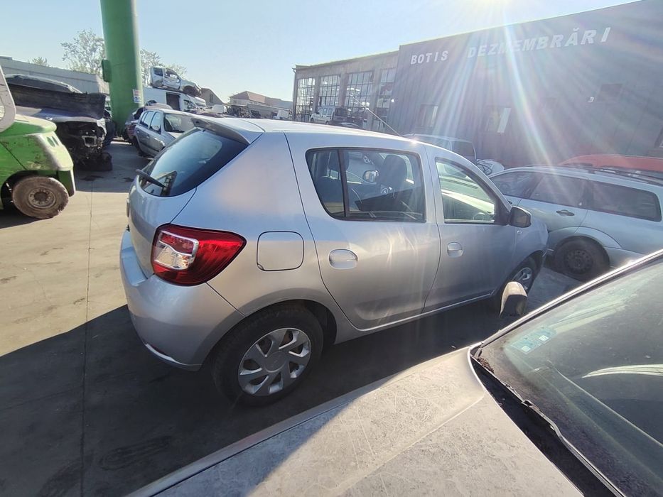 Electroventilator / Ventilator racire motor Dacia Sandero 2014