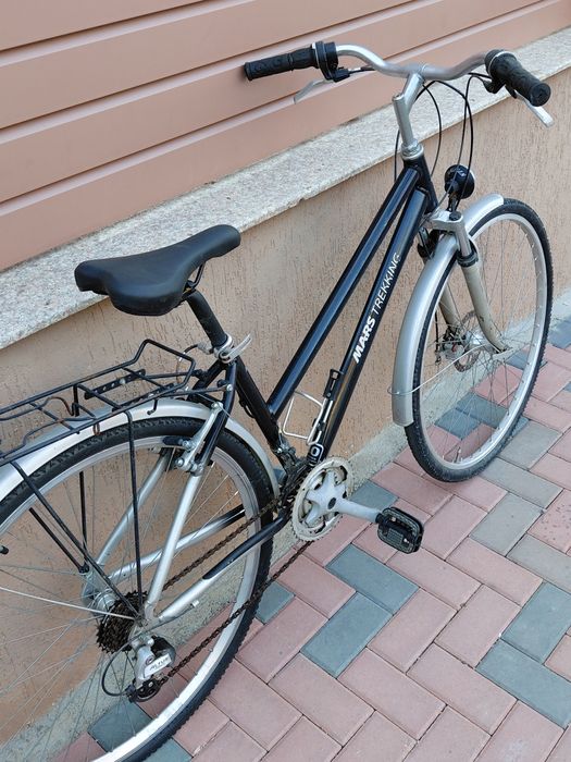 Se vinde bicicleta Treking.