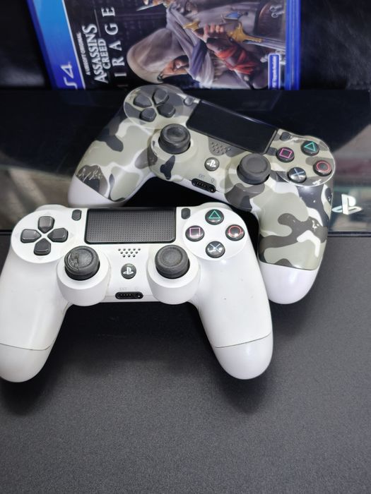 Playstation 4 cu 2 manete * Garantie *