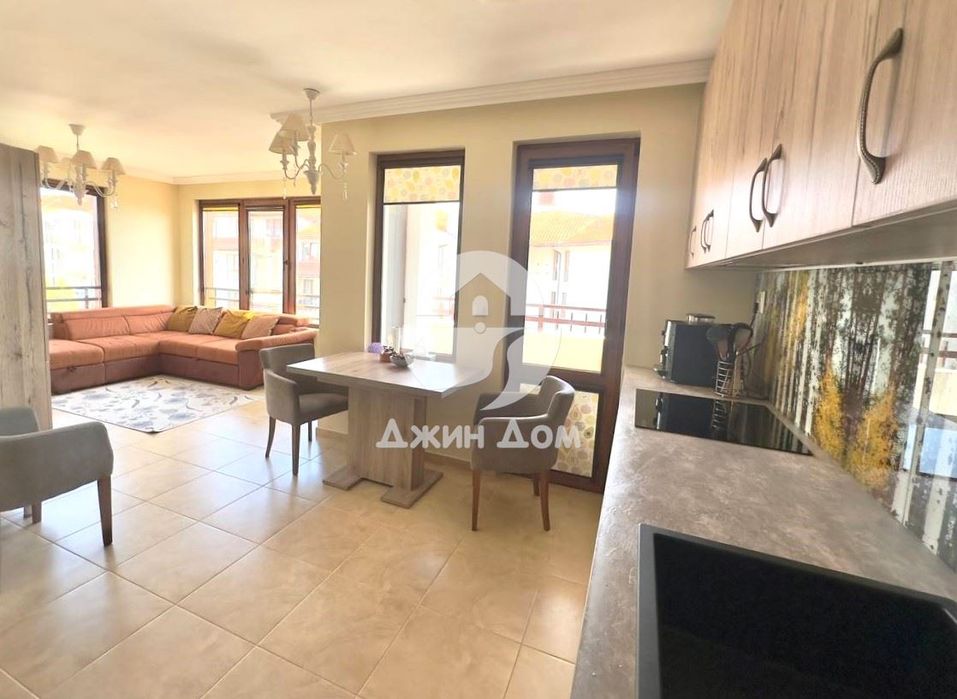 Продава се Тристаен апартамент в Свети Влас - 94 кв.м за 1820 €/кв.м - Снимка #2