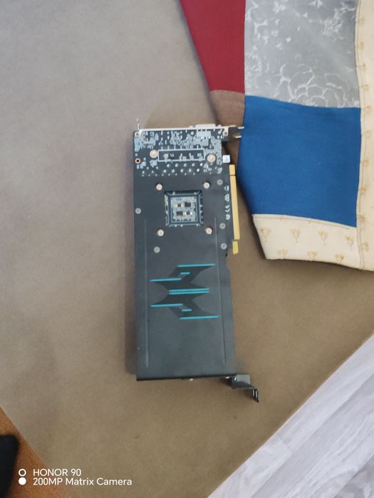 в продаже 1660супер на 8гб