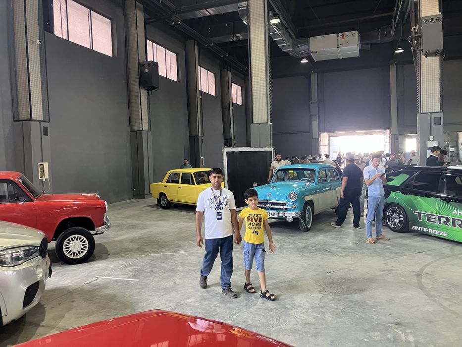 Москвич 407 с куча новоротами