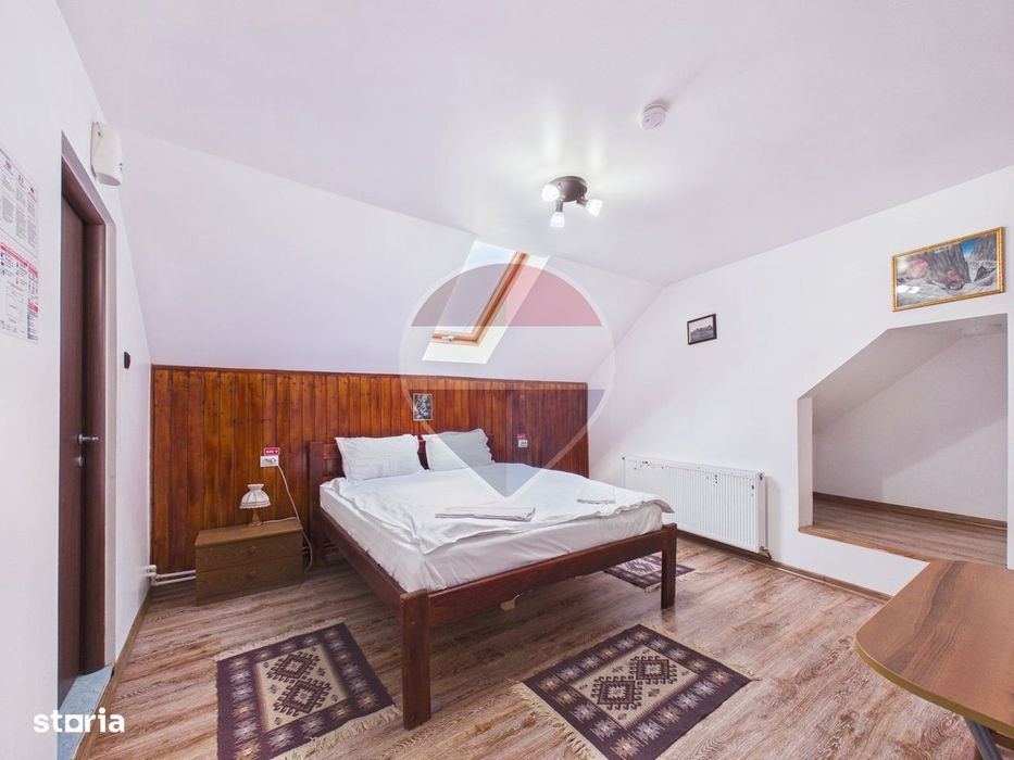 Cabana Belvedere, 10 camere, 3702 mp teren, Platoul Padina
