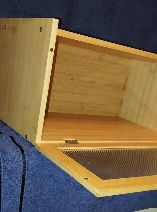 Cutie bambus cu usa rabatabila