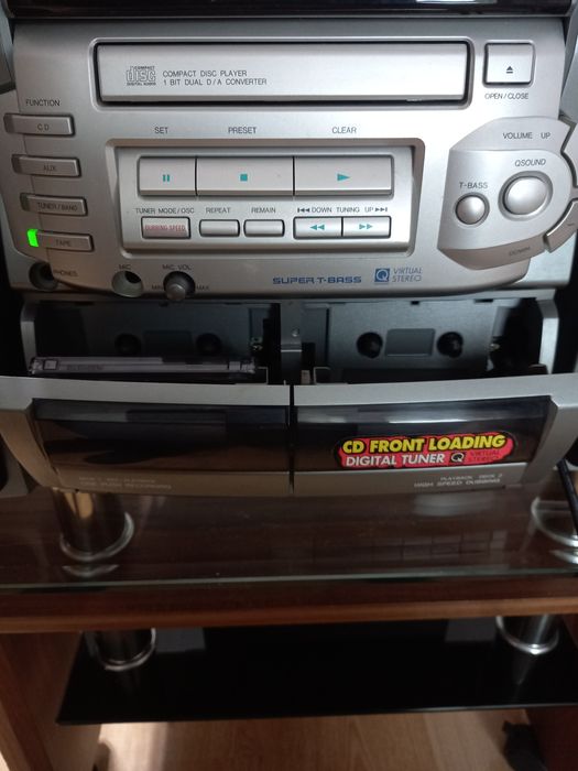 AIWA NSX S3 с колони,радио, диск и касета,дистанционно кабел, книга