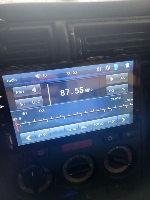 Radio  audio video auto