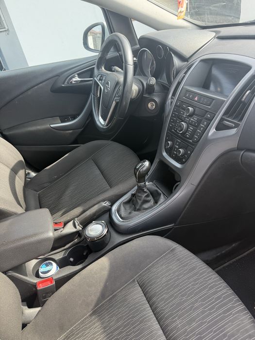 De vânzare  Opel Astra J     euro6