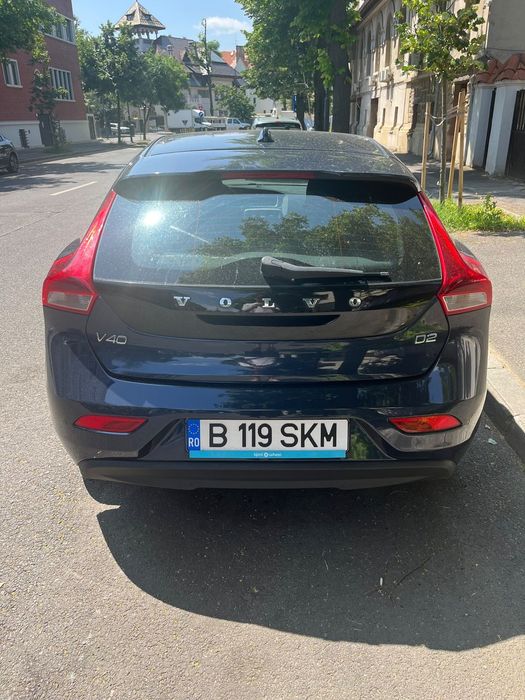 Volvo V40 D2 / 1.6 diesel / 2014 / Hatchback