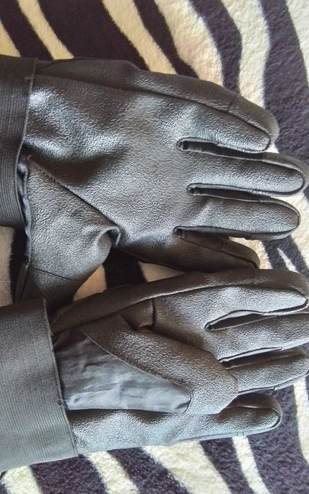 Ръкавици за зимни спортове