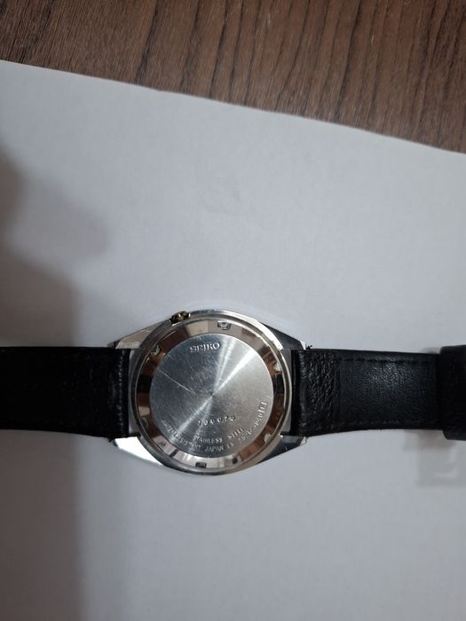 Vind ceas automatic trias