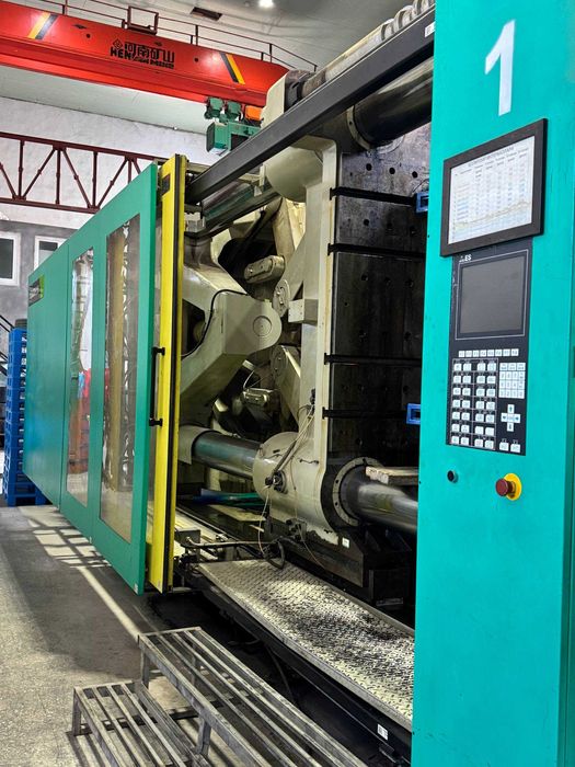 Katta termoplast avtomat xizmatlari/Услуги крупного термопластавтомата